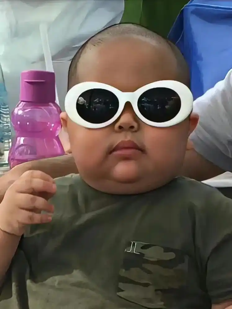 优雅永不过时～#印尼小胖tatan #tatan #墨镜一戴谁也不爱