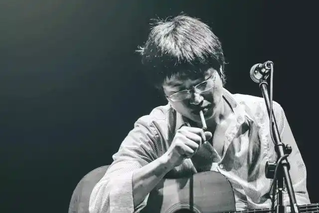 有个人叫李志,有首歌叫《天空之城》