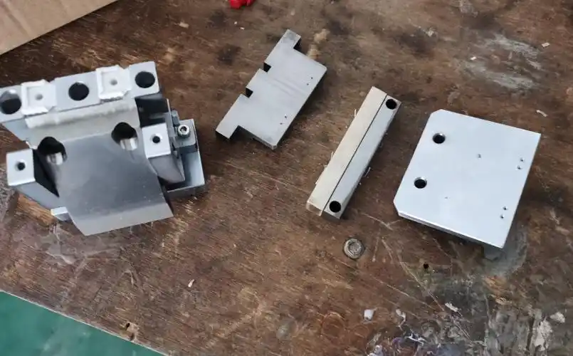 ip-08自动插针机模具l型针直针插针模具切刀一套气动式自动插针模