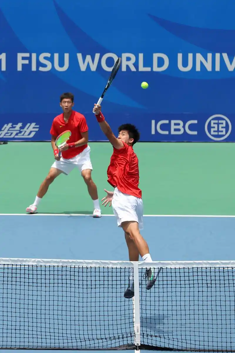 成都大运会|网球:中国队女双挺进八强 男双不敌日本组合