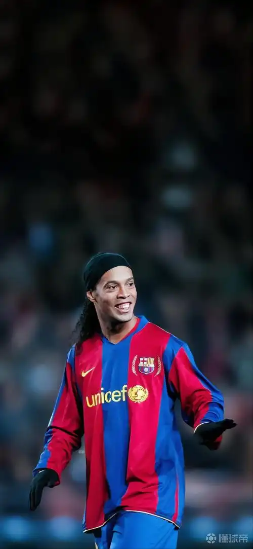 巴萨传奇罗纳尔迪尼奥!壁纸合集 竖屏|巴塞罗那|罗纳尔迪尼奥|懂球帝