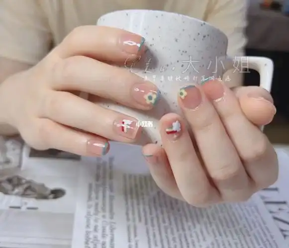 可爱短指甲美甲