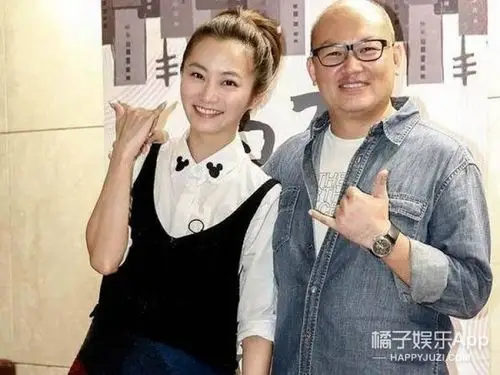 据台媒报道,赵小侨(范芸熙在现实中的名字)和大12岁的刘亮佐结束爱情