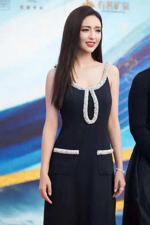 佟丽娅超话#日常分享#丫丫最美