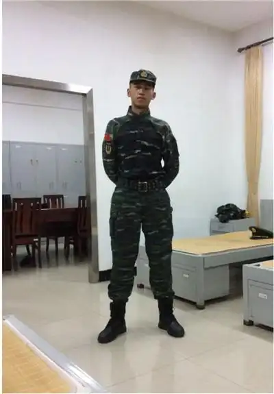 从一名学生蜕变成武警战士经常有人说"当兵后悔两年,不当兵后悔一辈子
