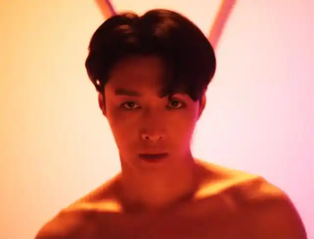 张艺兴内衣代言视频曝光身材线条明显腋毛抢镜网友直呼辣眼睛