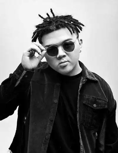 艾福杰尼写真完美演绎嘻哈风 盘点男明星潮范个性发型