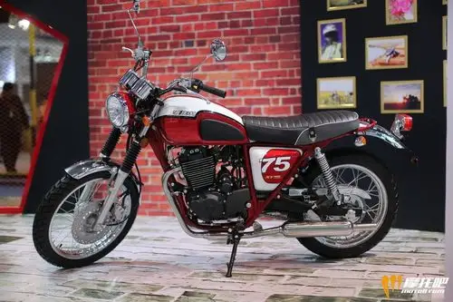 摩托整车 商品浏览 xr400发动机的设计基本与本田cb400ss一致,该款