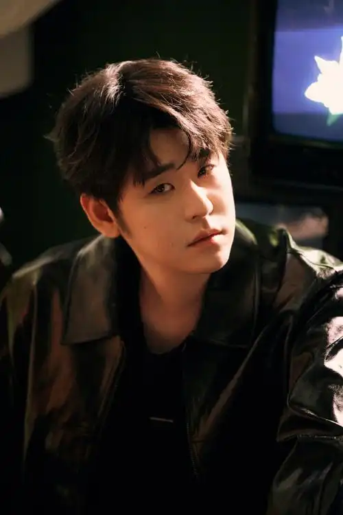 sohufashion·星鲜事##张云雷复古情绪写真##张云雷动手不动腿的唱跳