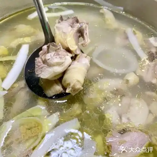 骨汁恋·海南椰子煲鸡(大融城店)原味椰子鸡图片