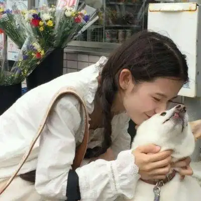 回眸一笑百媚生 六宫粉黛无颜色,女生头像图片-回车桌面