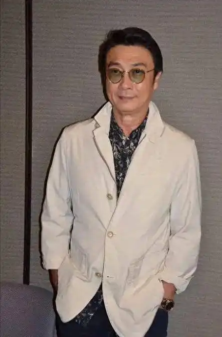 刘松仁退出演艺圈!_生活_离开_领域