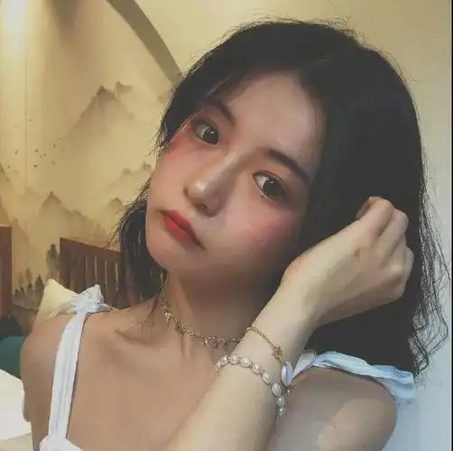 超有气质女生头像:一生所求,爱与自由,你与温柔