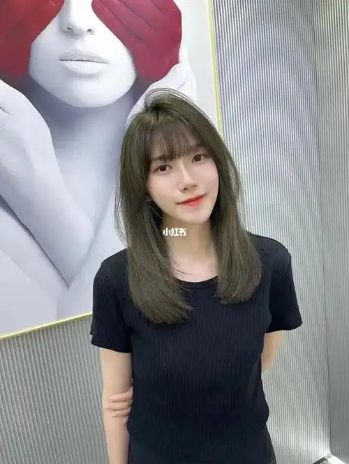 延吉染发天花板7815烟熏灰绿色916015烟熏灰绿色柔雾萦绕般