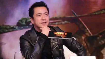 华谊老板王中磊私下聚餐曝光,亲自在门口迎接