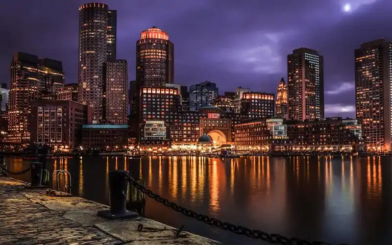 灯火阑珊的城市夜景桌面壁纸