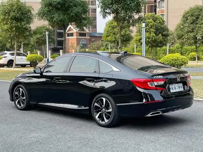 58万2020年09月上牌本田雅阁260turbo 精英版,精品车况