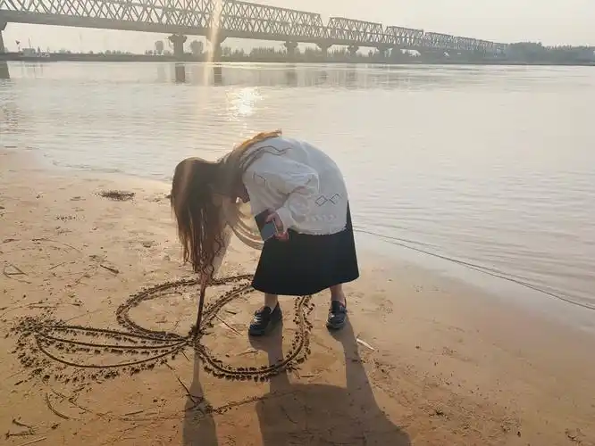 女主演播者"小桃红":做主播让我看到未来_直播_凉鞋_喜马拉雅