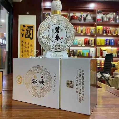 星 53度酱香型粮食酒 整箱6瓶 白酒批发