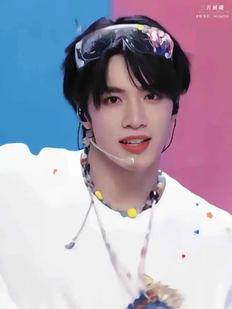 又妹又酷的idol #刘耀文 #时代少年团演唱会  - 抖音