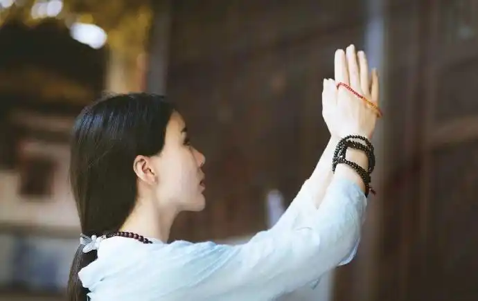 经典诵读于我过去现在未来为未来写首诗全球华语诗歌