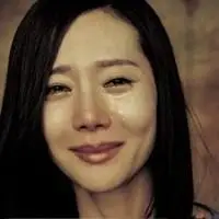 流泪的眼睛头像真人唯美悲伤微信伤感头像大全