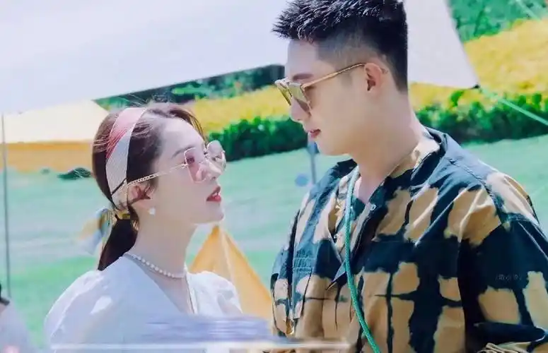 原创黄景瑜李沁合作出演爱上特种兵最油cp上线