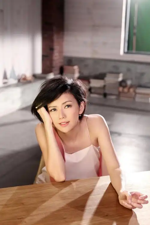 孙燕姿冒低温拍新歌mv 避免穿帮不贴暖宝宝_网易娱乐