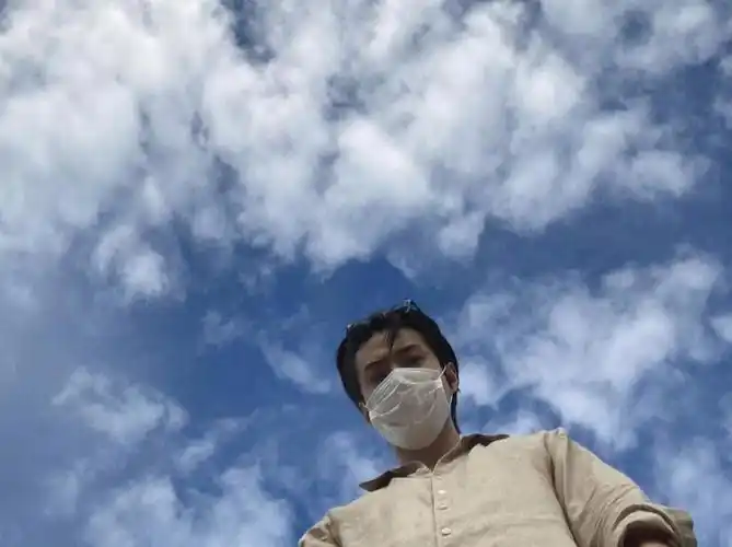 吴世勋ins上的照片