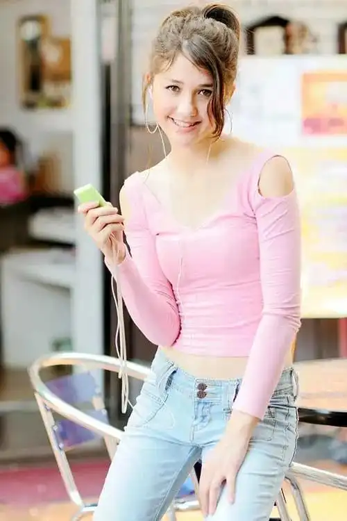 费用低!中俄混血儿有什么优缺点?"飞黄腾达"-第1张图片-吉泽网