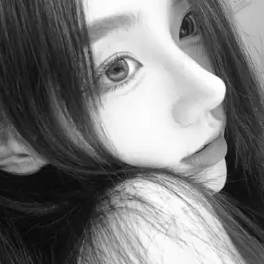 黑白少女闺蜜头像真人