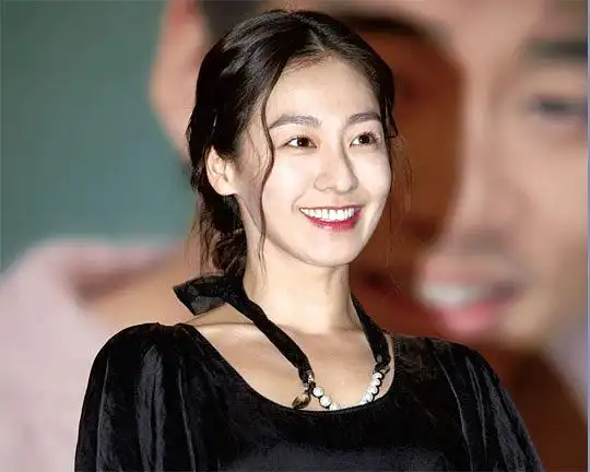 李美妍 mi-yeon lee的图片