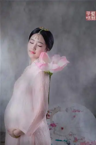 孕妇照清新风格,不一样的"孕味"