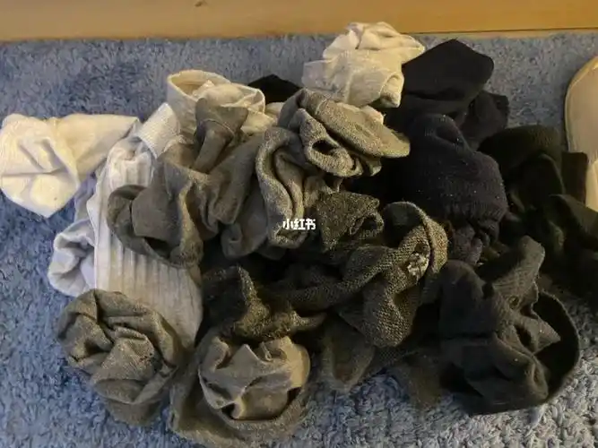 你们男朋友会这样一堆袜子不洗吗