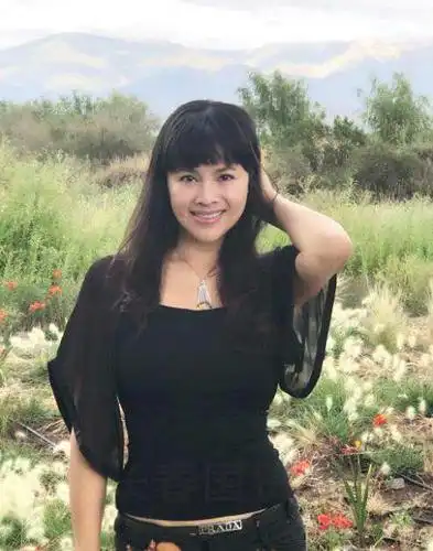 她曾是红极一时的女星被称为第一胸器如今51岁变成这样了