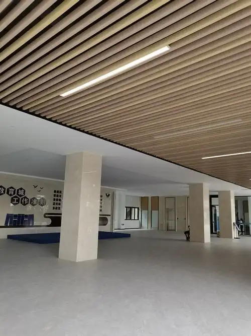 学校铝方通吊顶
