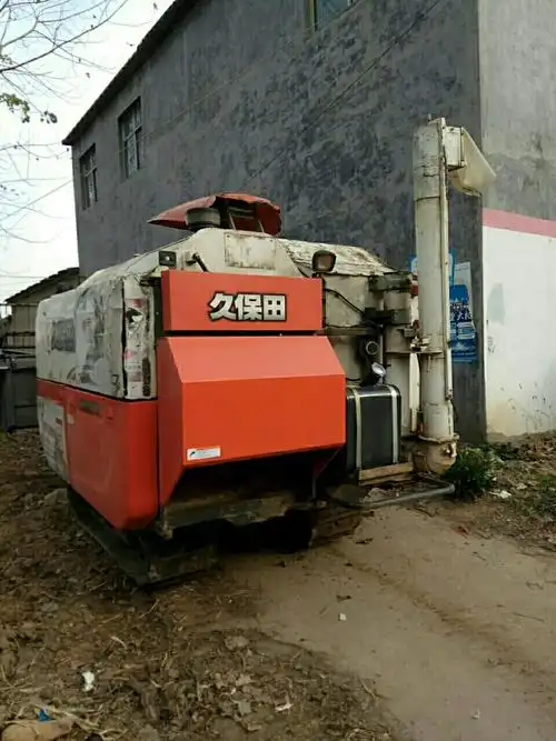 出售15年久保田688收割机15236317731
