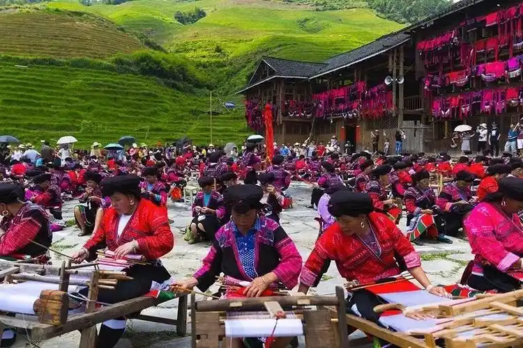 金坑梯田位于龙脊梯田景区内的大寨村,这里是红衣瑶族