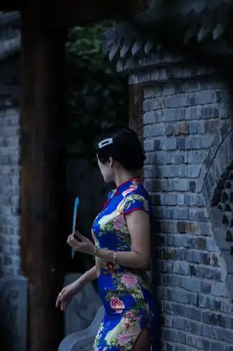 周末外拍3(穿旗袍的美女)