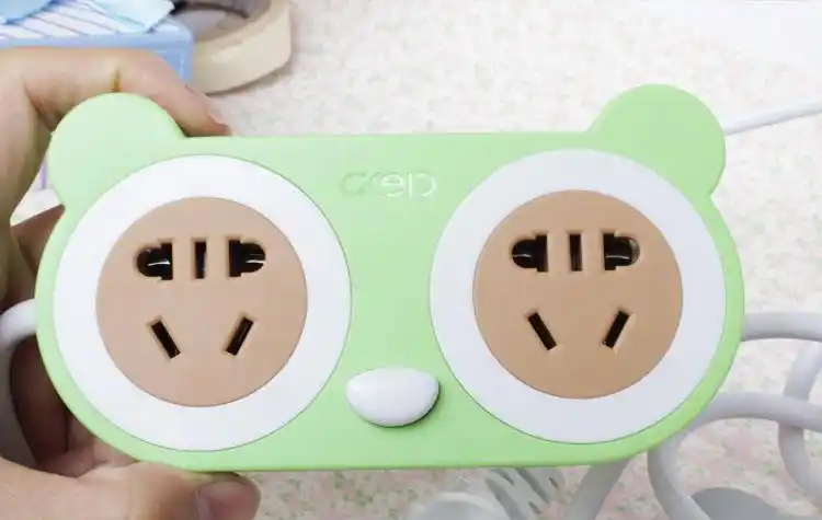 创意电插座带usb卡通可爱带开关多功能插排充电接线板排插板