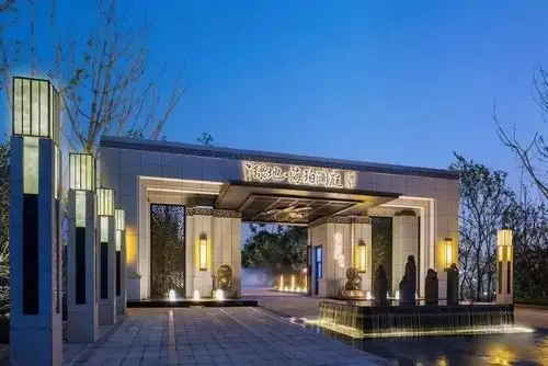 虽然频繁撞脸但这些大门入口的确美得木毛病