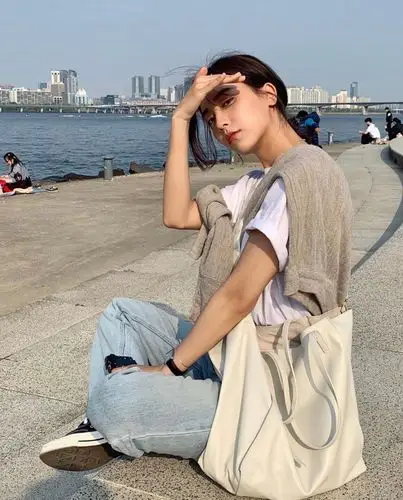 ins:h.yeli 韩国穿搭博主舒服又温柔的小姐姐风