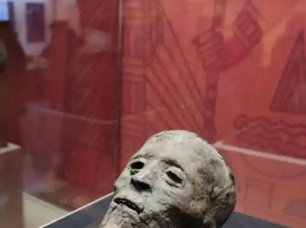 【读史】让人感到疑惑,为什么历代皇室总喜欢收藏王莽的头颅呢?