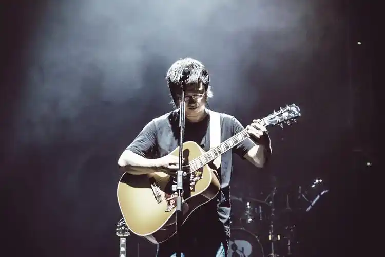 李志的热河与鸵鸟