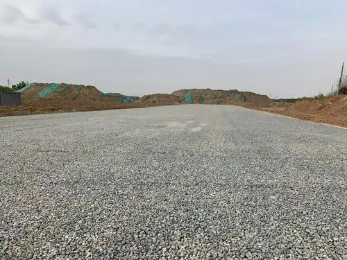 1,一工区j2k7 565～j2k7 680路基段碎石垫层压实