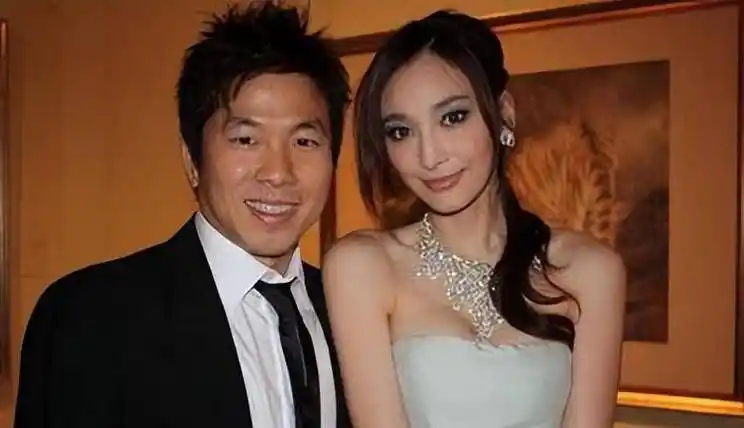 吴佩慈:力压大s跻身"芭比娃娃",6年生4胎,只为嫁纪晓波_因为_对方