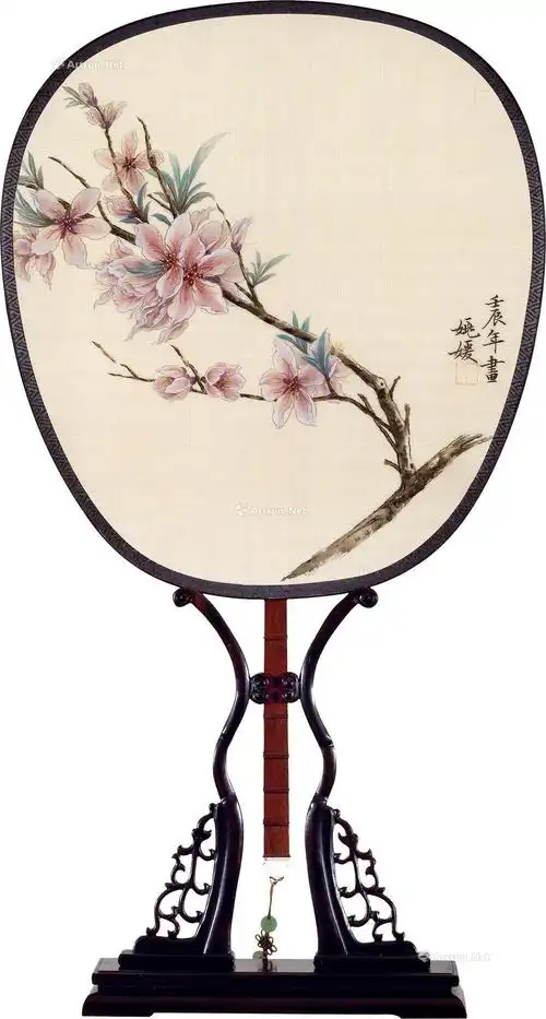 0130桃花艳艳宫扇绢本设色