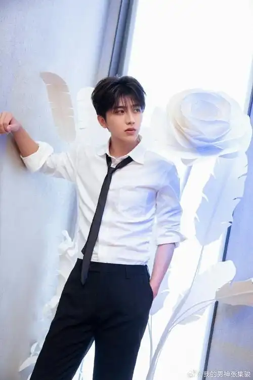 蔡徐坤歌曲重生