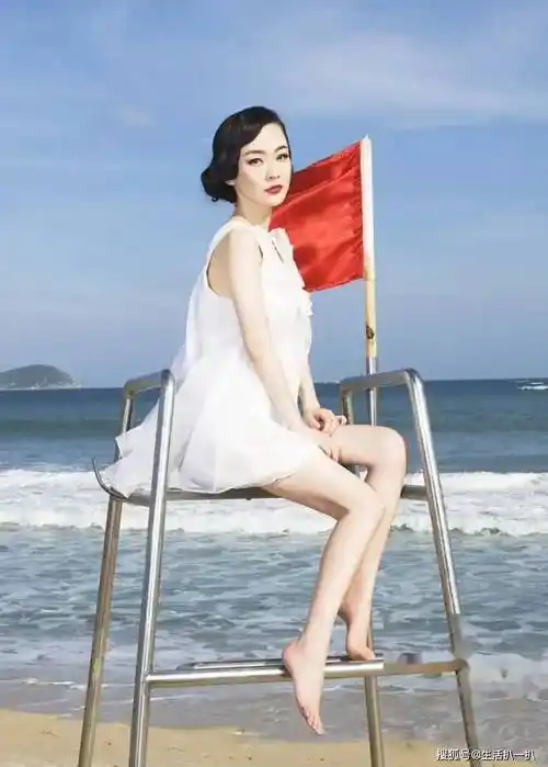 40位女星光脚照片,吴谨言随性,热巴活力,关晓彤小肚子抢镜