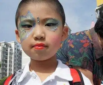 男孩儿舞台妆容图片大全,给小男孩画舞台妆